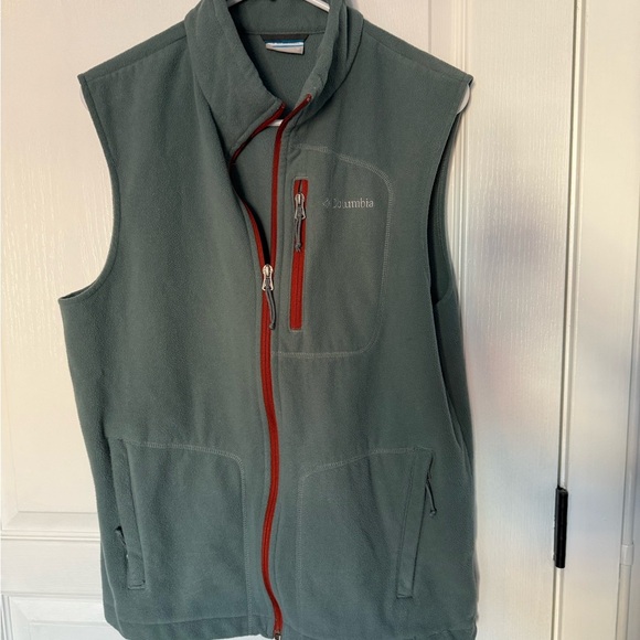 Columbia Teal Fleece Vest with Red Highlights - Picture 2 of 6